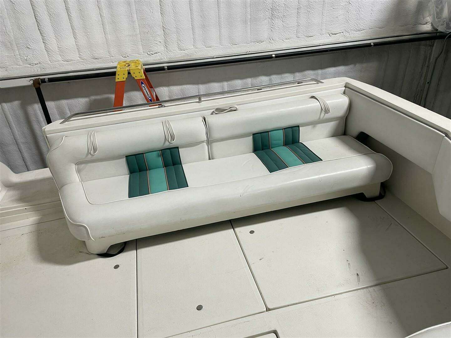 1993 Sea Ray 300 Weekender - Image 10