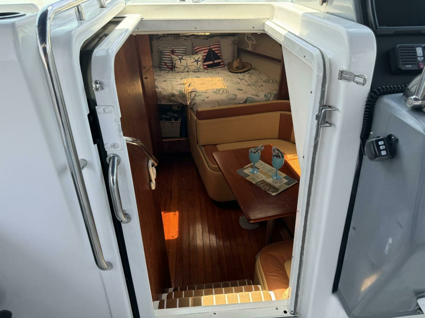 2000 Tiara Yachts 3100 Open - Image 22