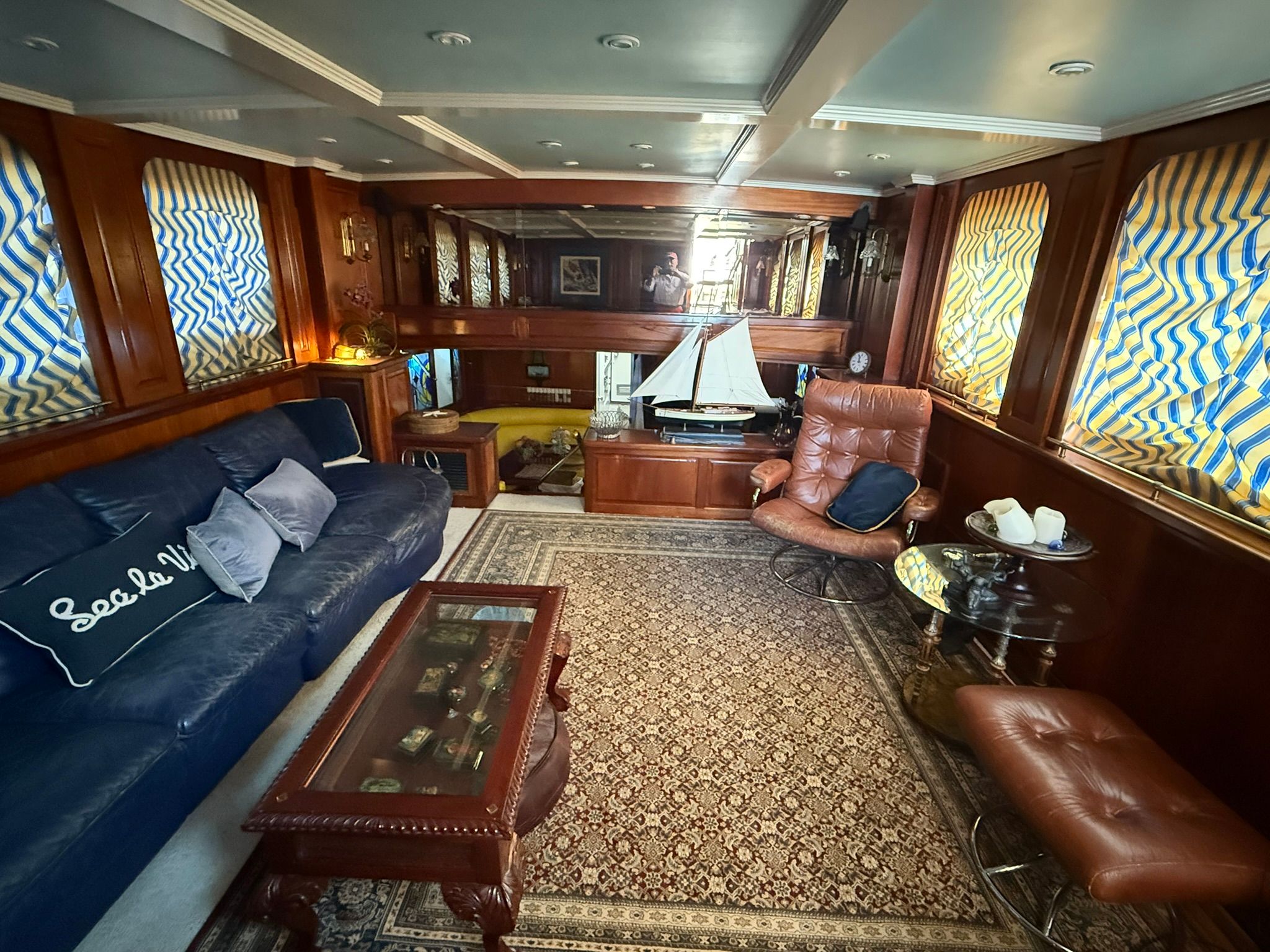 1971 Broward Motor Yacht - 10