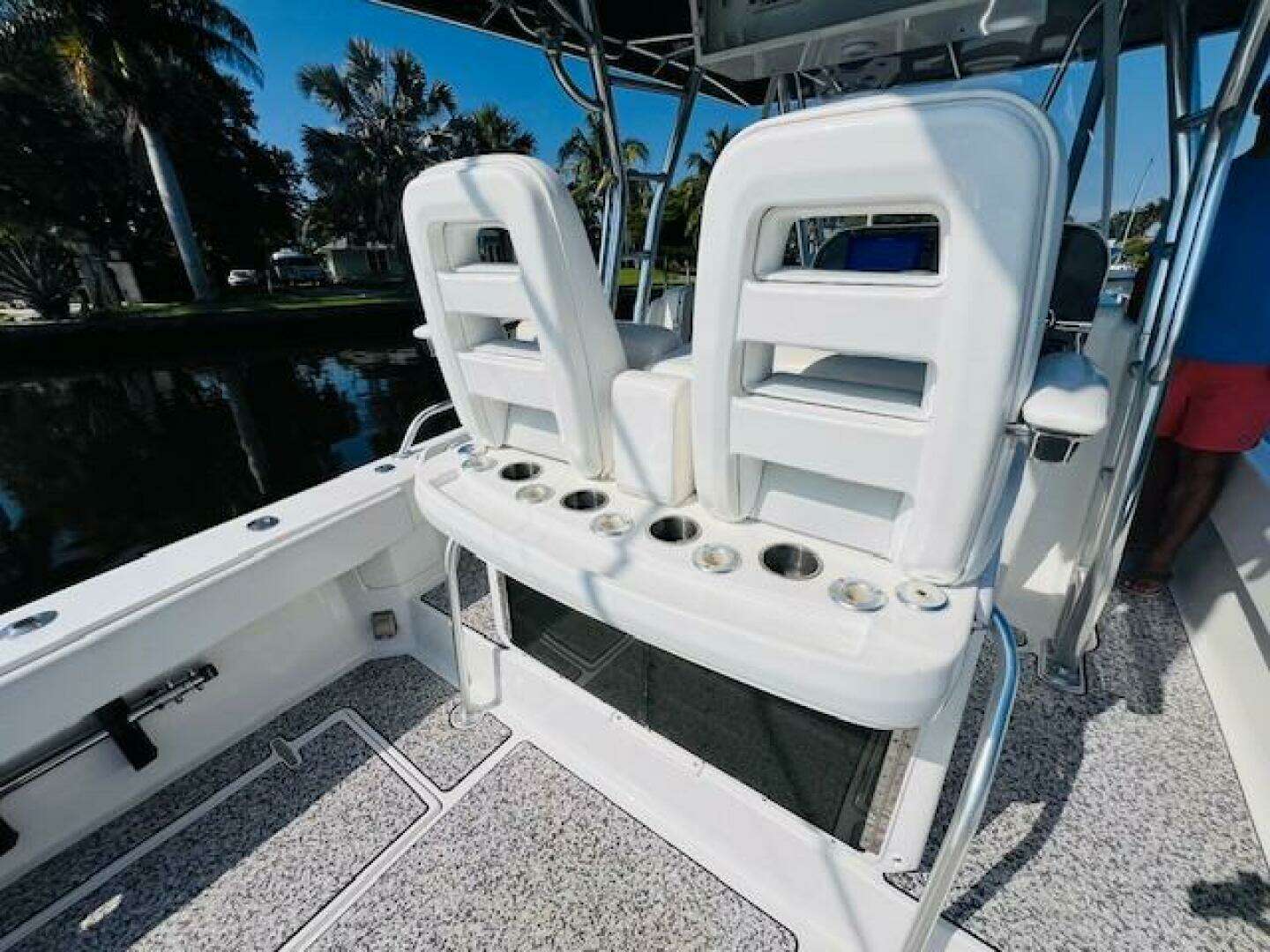 1999 Venture 34 Walkaround with Tower - Image 48