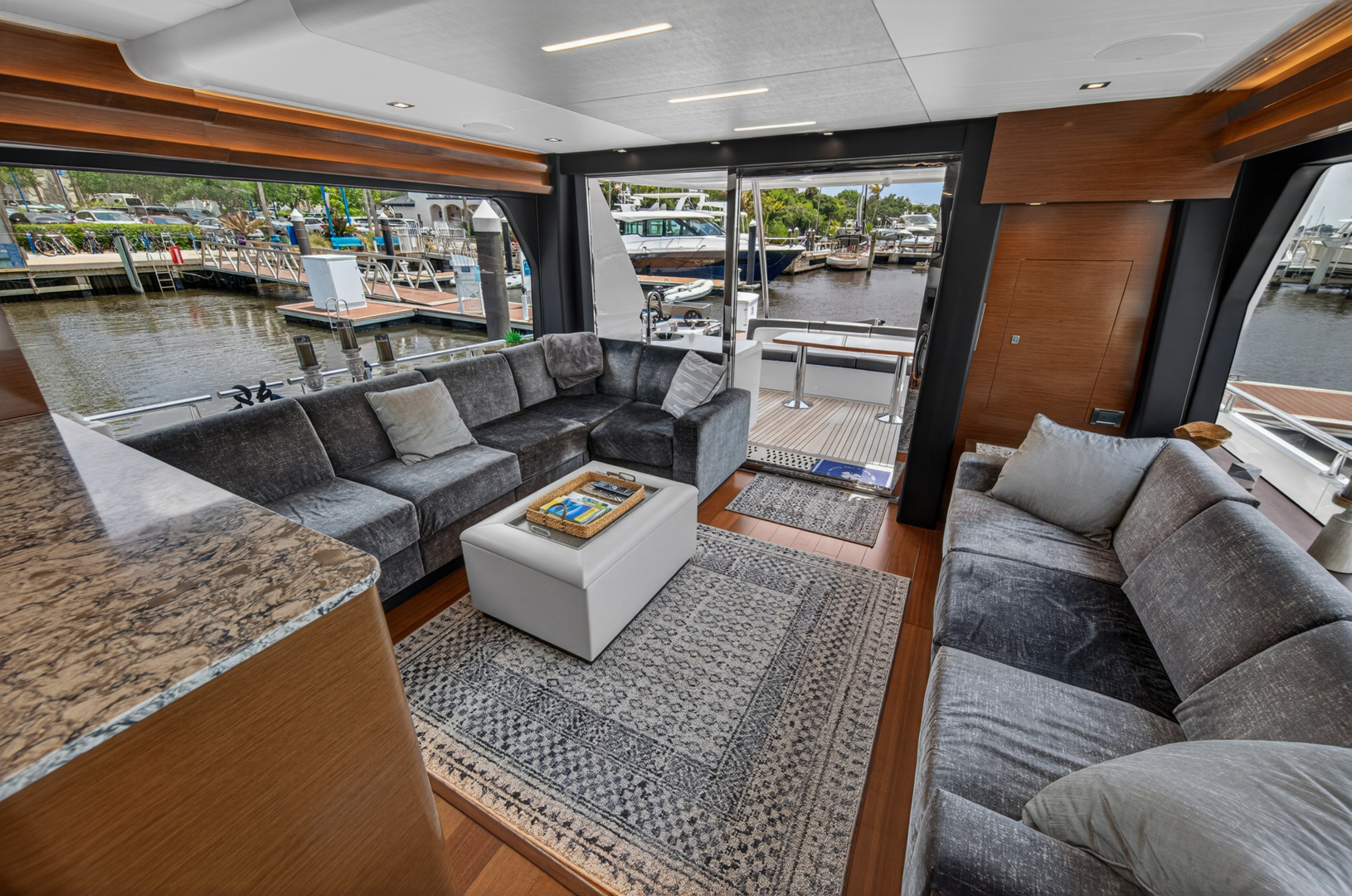 2021 Ocean Alexander 70E - Image 20