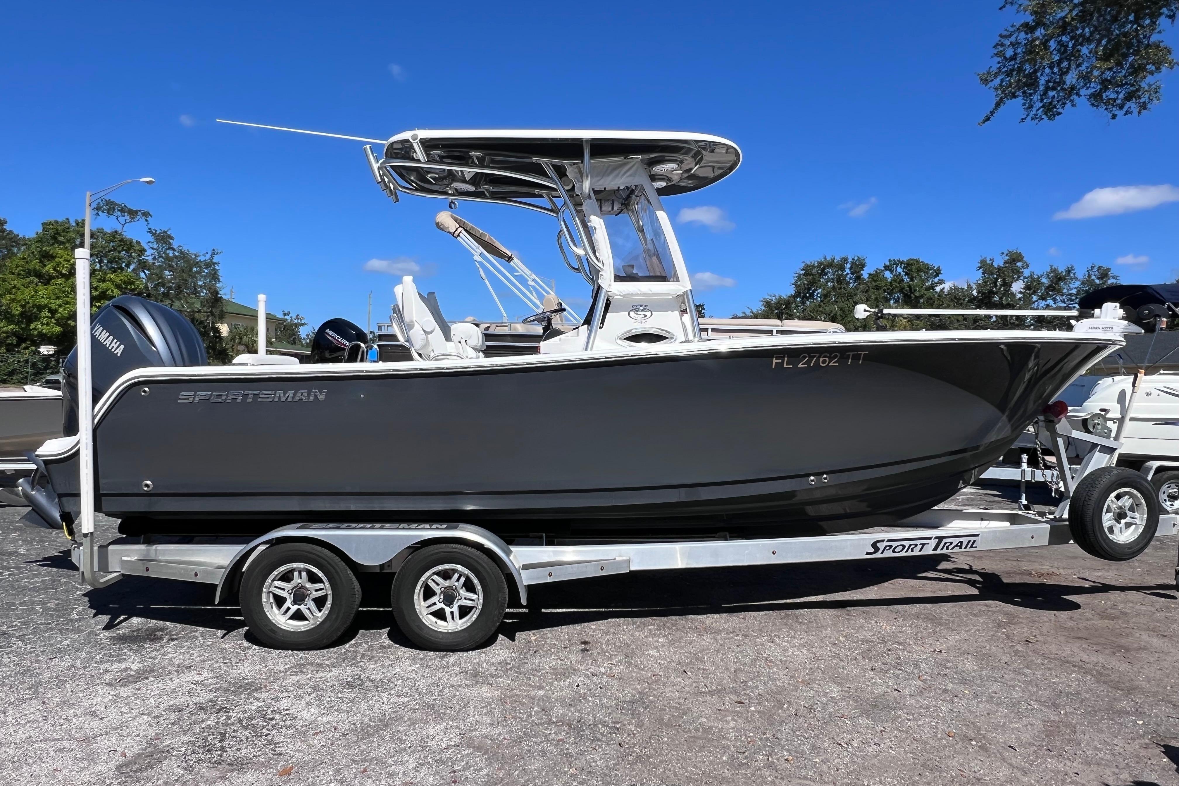 2023 Sportsman Open 242 Center Console