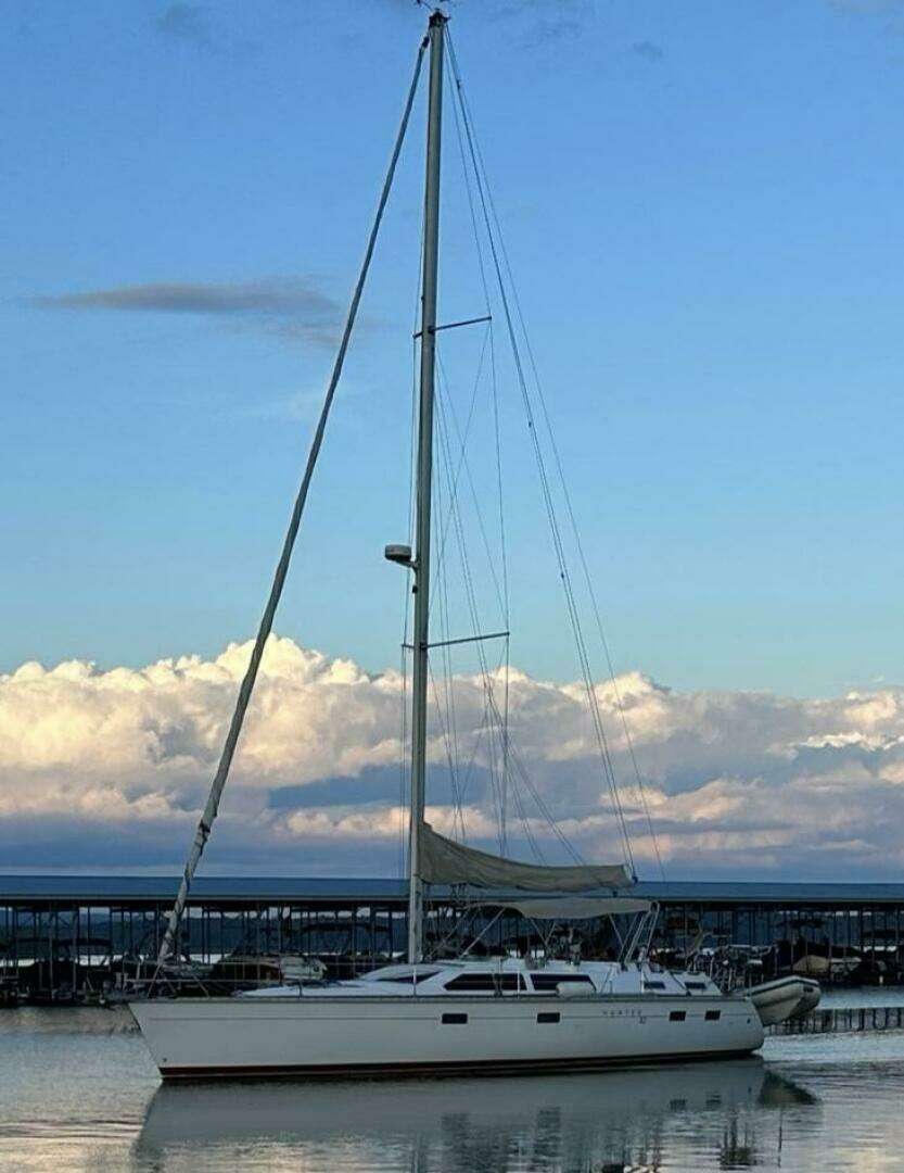 1991 Hunter Passage 42 - Image 9