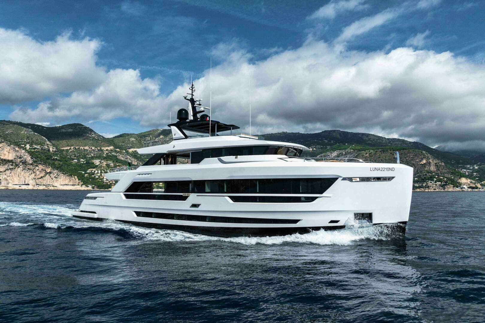 2028 Ocean King DUCALE 120 - Image 2