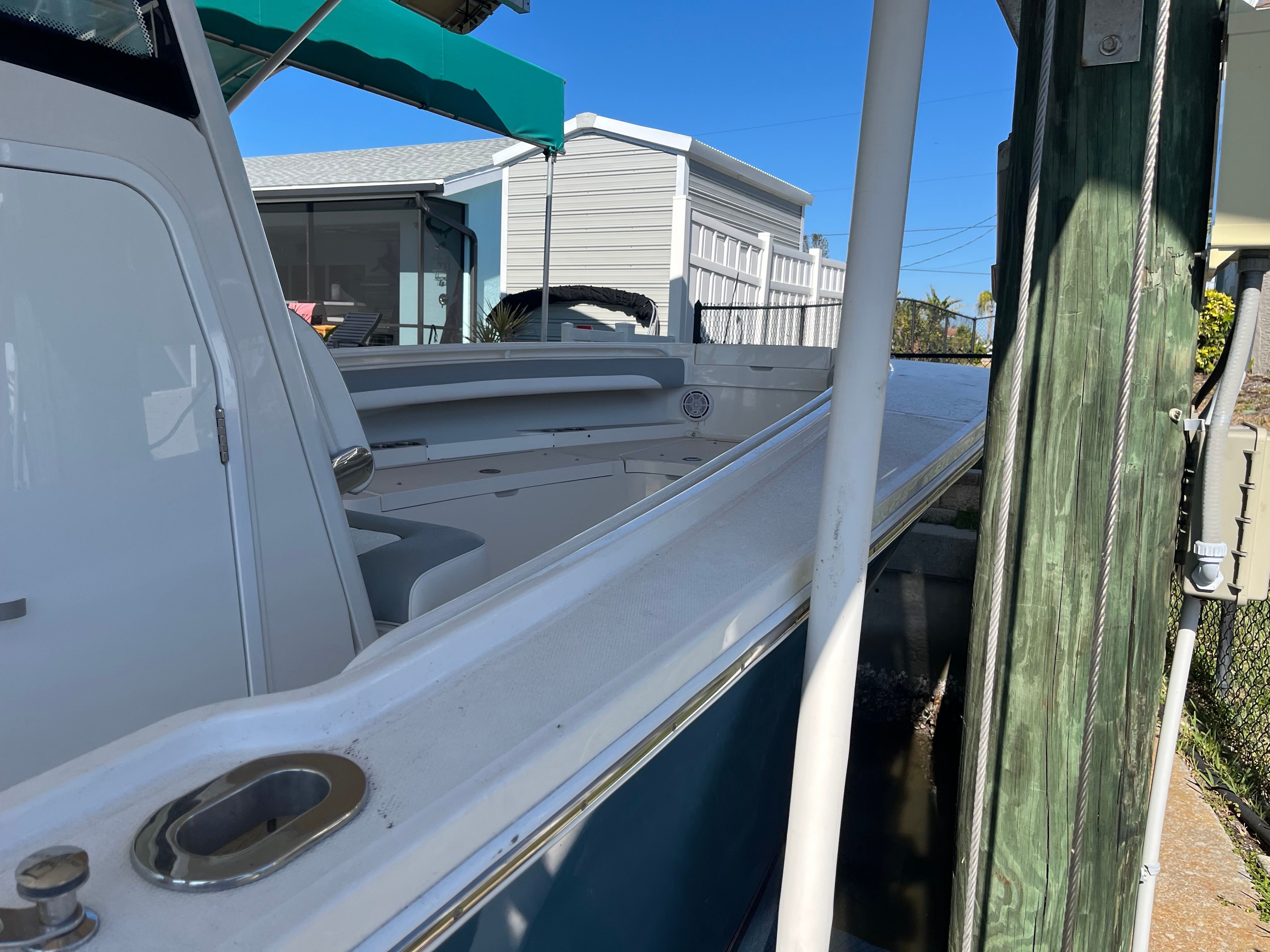 2020 Regulator Center Console - 6