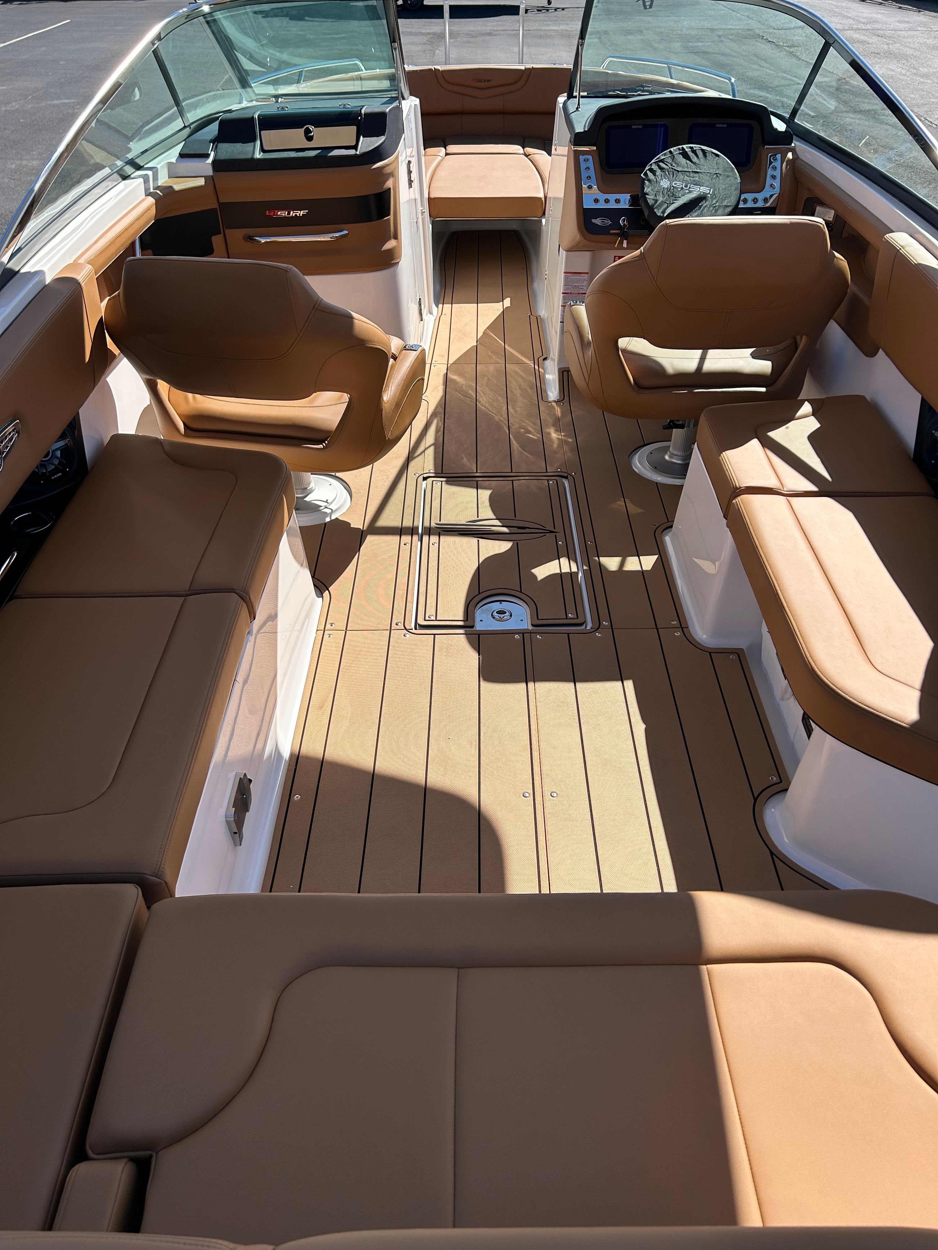 2026 Chaparral 30 Surf - 38