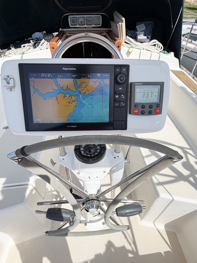 2001 Caliber 40 LRC - Image 22