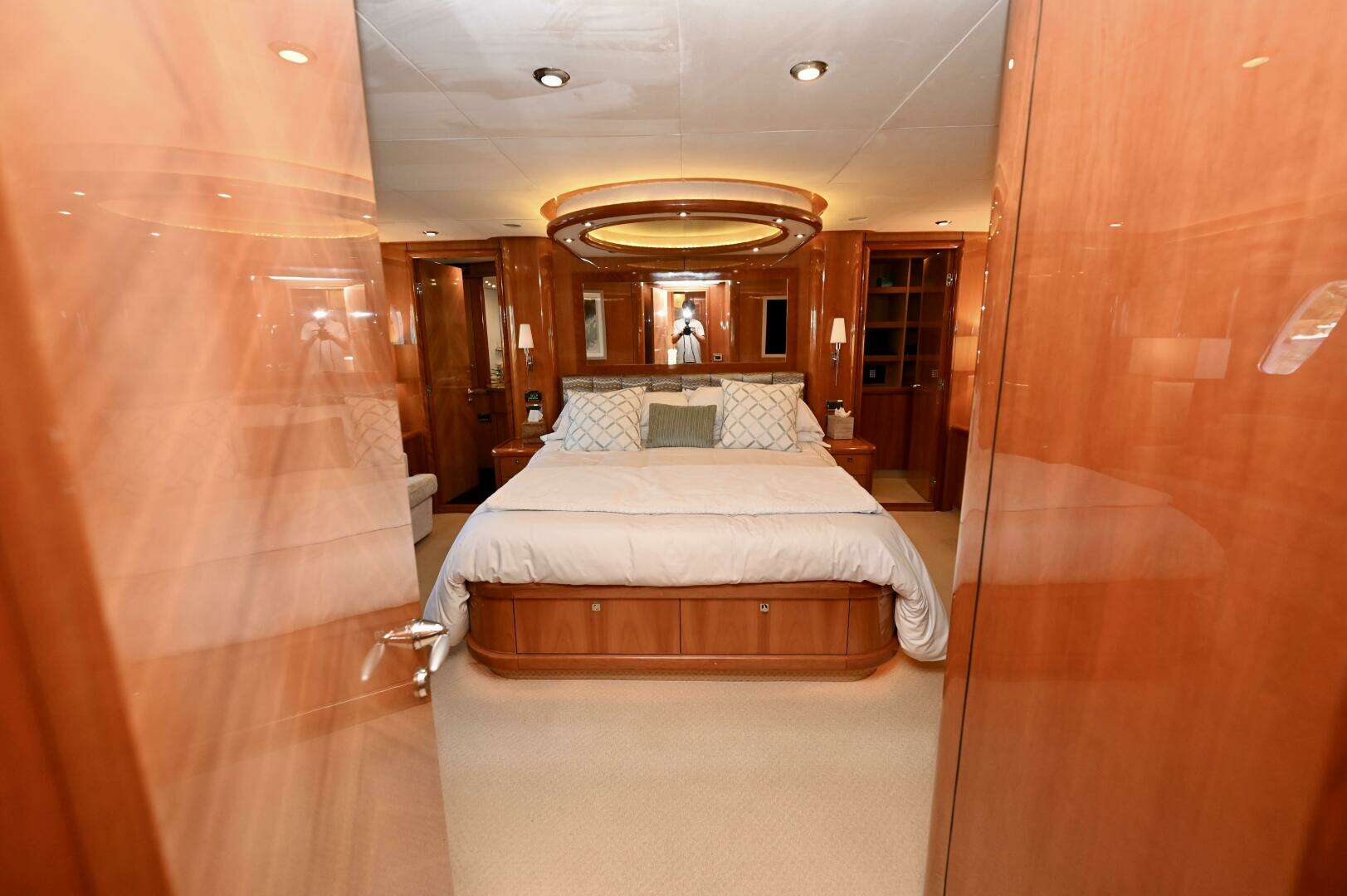 2005 Sunseeker Yacht - Image 41