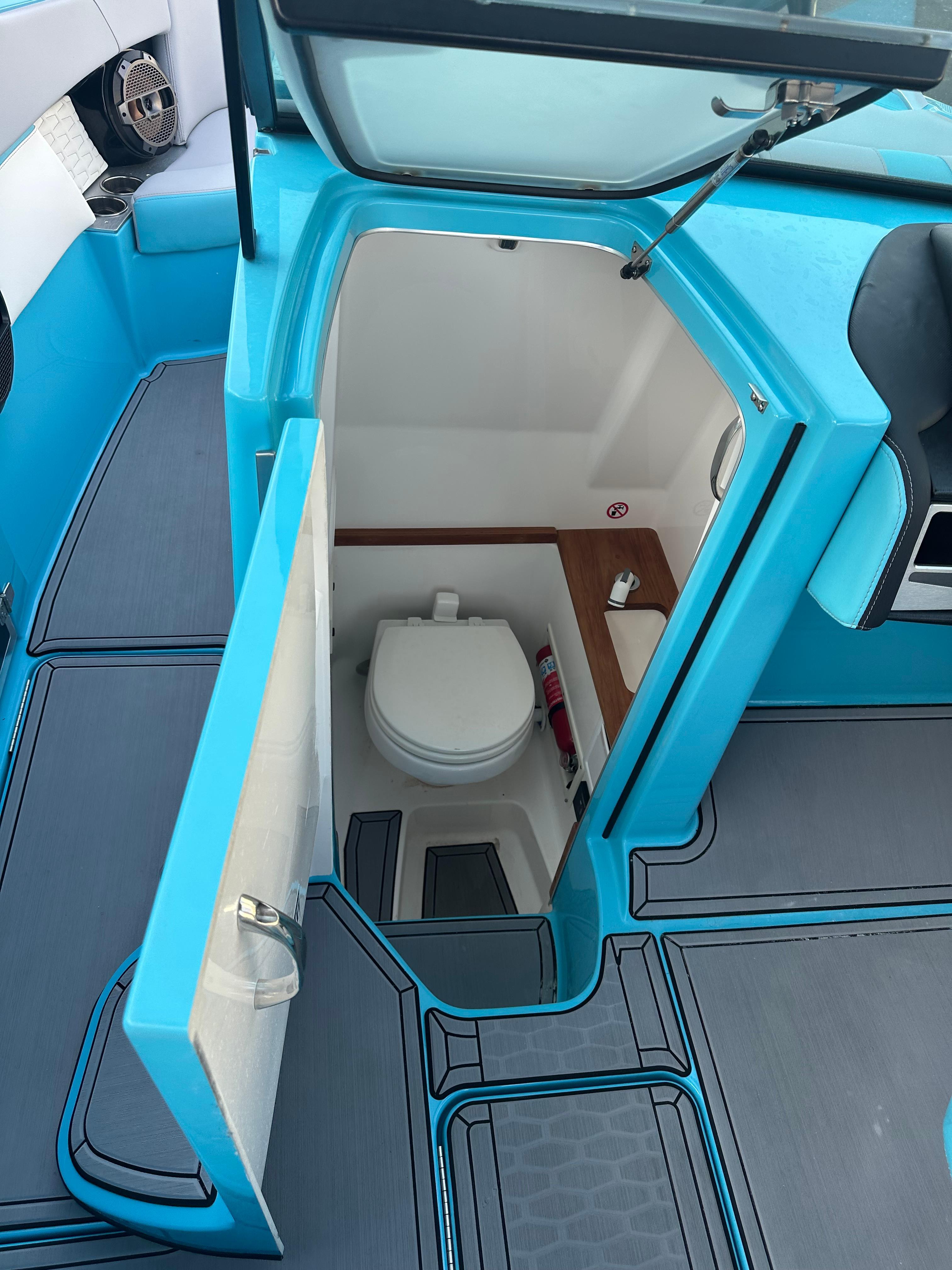 2022 MasterCraft X-26 - 10