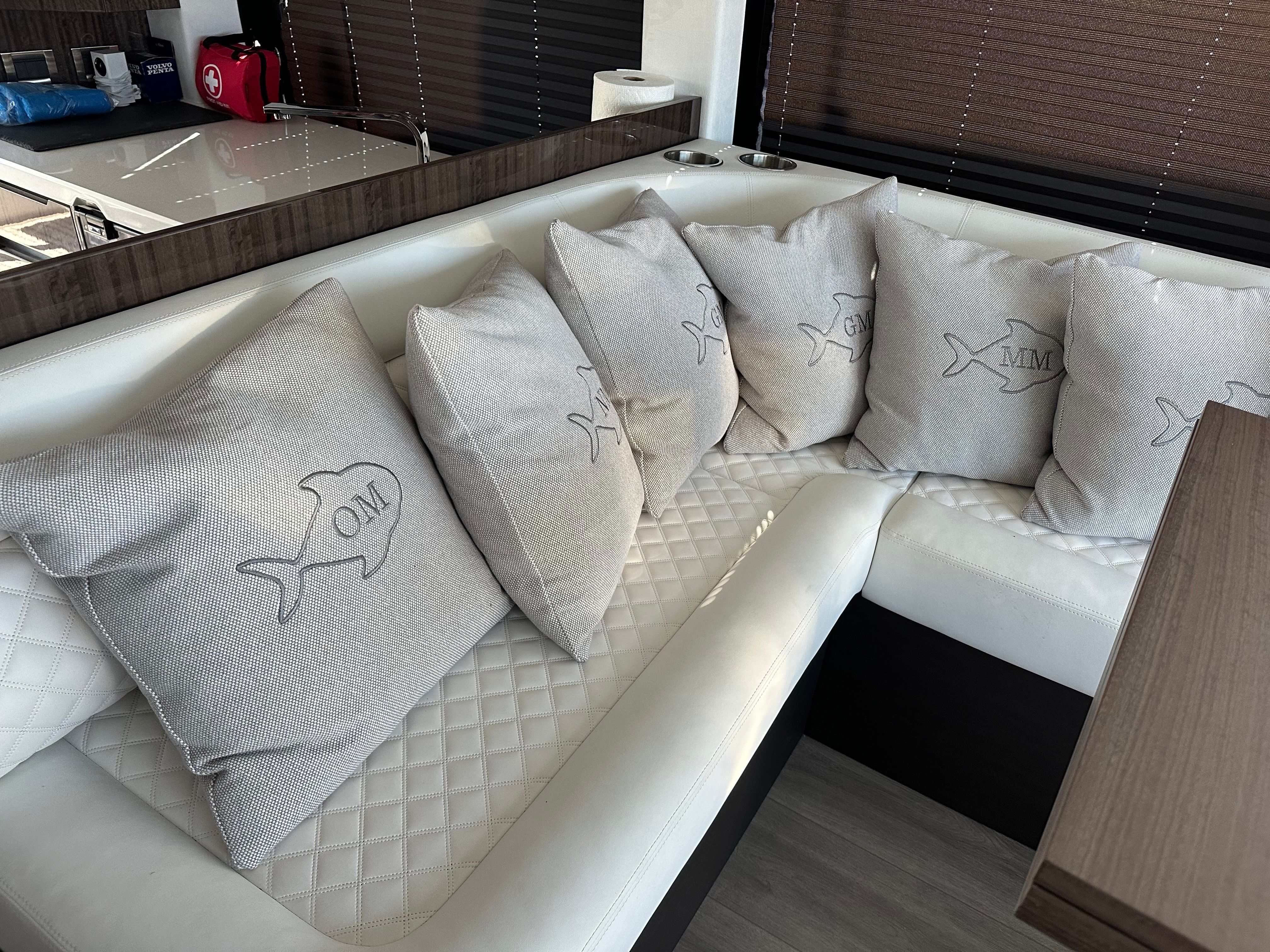 2023 GALEON 470 SKY - Image 42