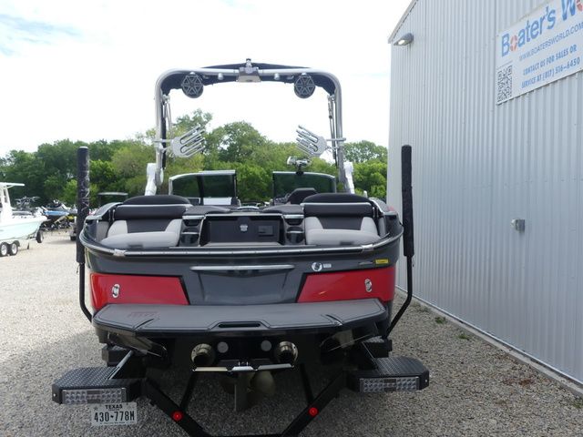 2017 MasterCraft X23 CUSTOM - 4
