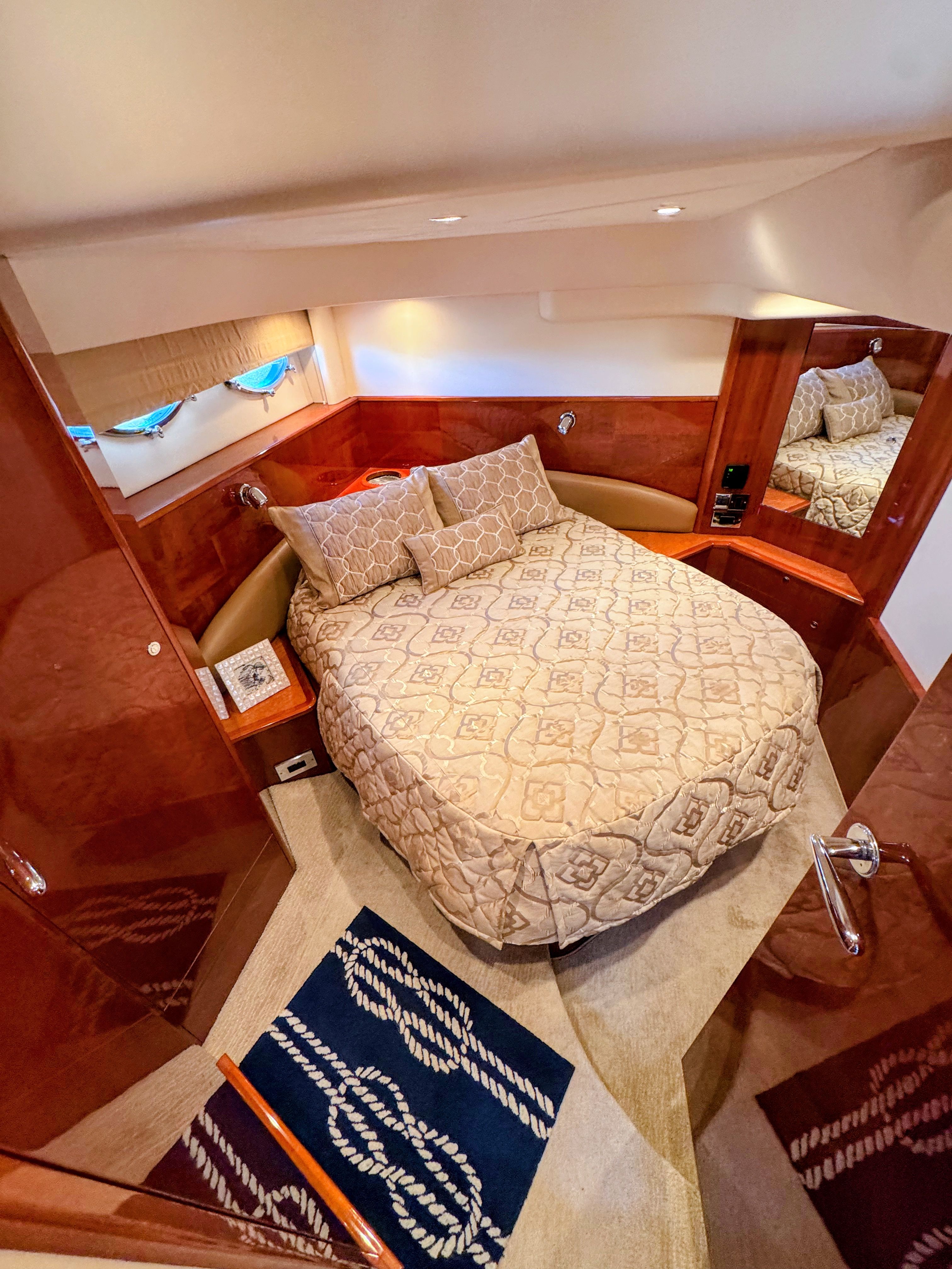 2004 Viking Princess V58 - 47