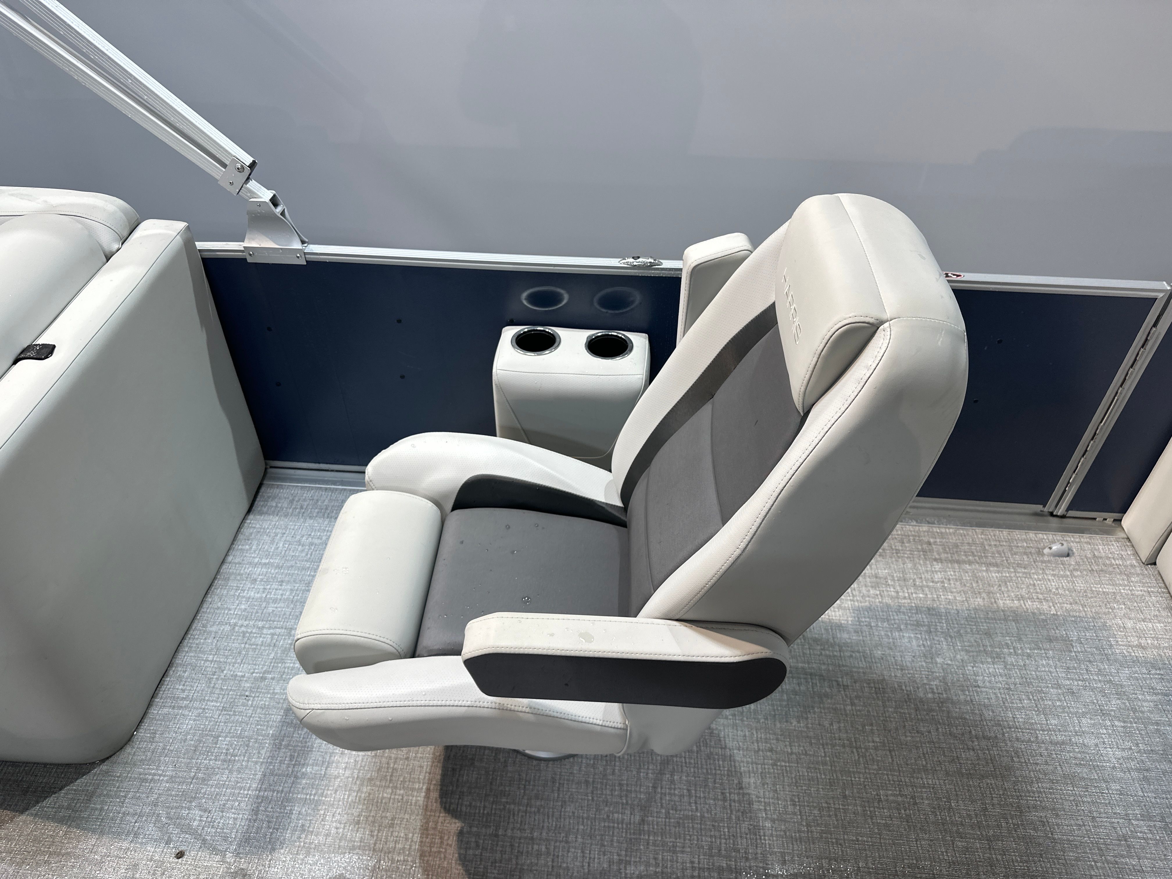 2025 Harris Cruiser 230 - 15