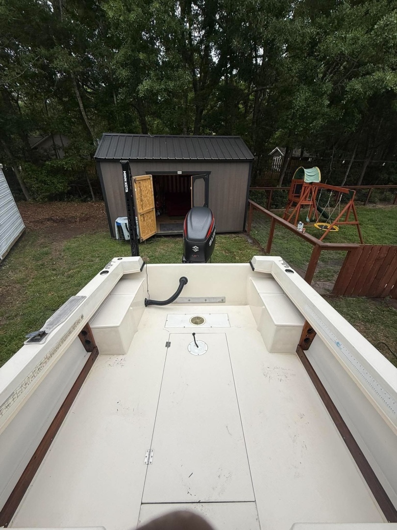 1981 Grady-White 220 Bimini - Image 12