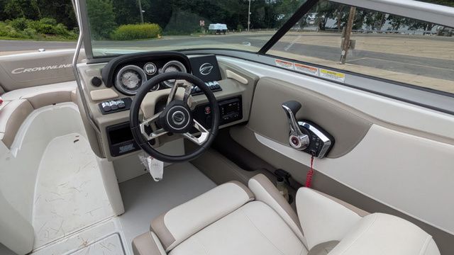 2024 Crownline 200 SS - 7