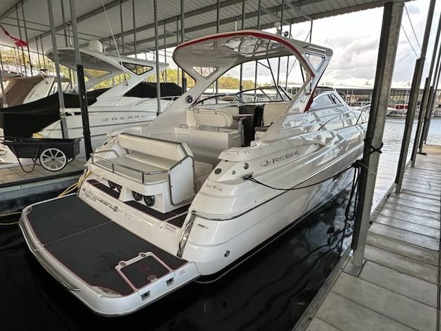 2008 Regal Commodore 3760 IO - 44