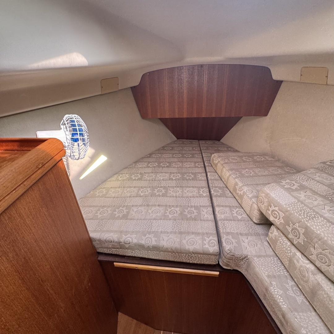 2002 Hunter 326 - Image 46
