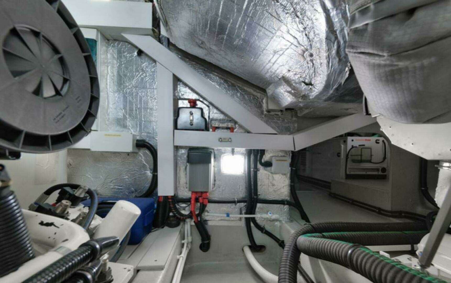 2017 Sunseeker Predator - Image 19