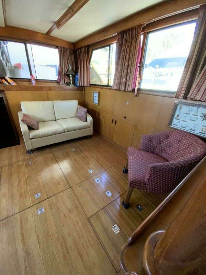 1987 President 41 Double Cabin Motor Yacht - Image 67