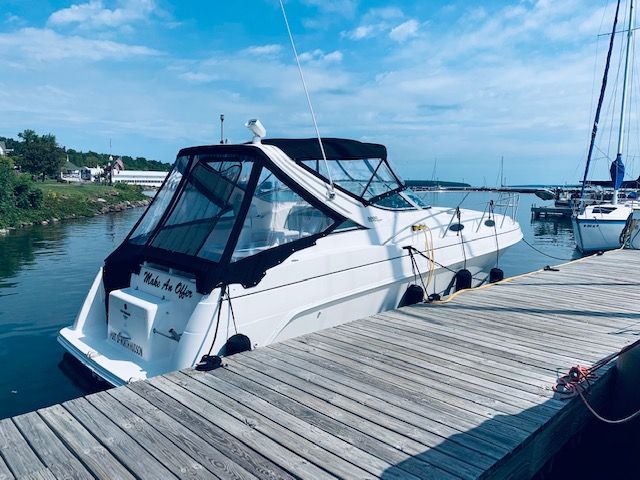 1999 Wellcraft 3000 Martinique - 2