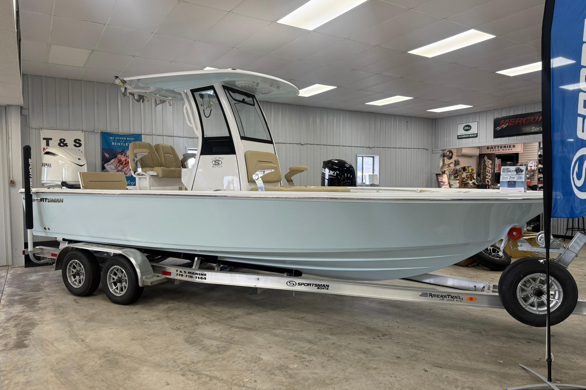 2026 Sportsman Masters 247OE Bay Boat