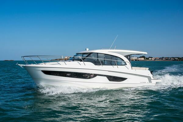 2026 Beneteau Antares 11