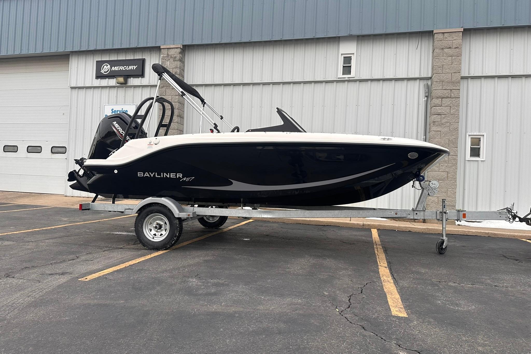 2026 Bayliner M17