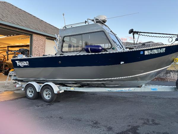 2010 Raider 2284 Sea Raider Hardtop - 2