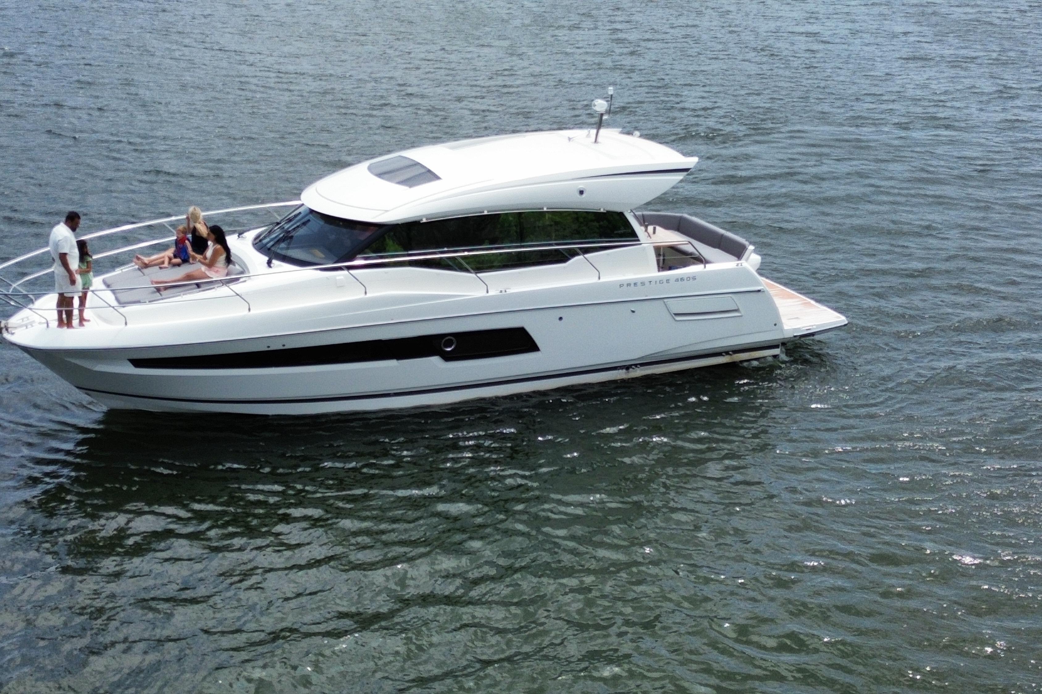 2025 Prestige 460