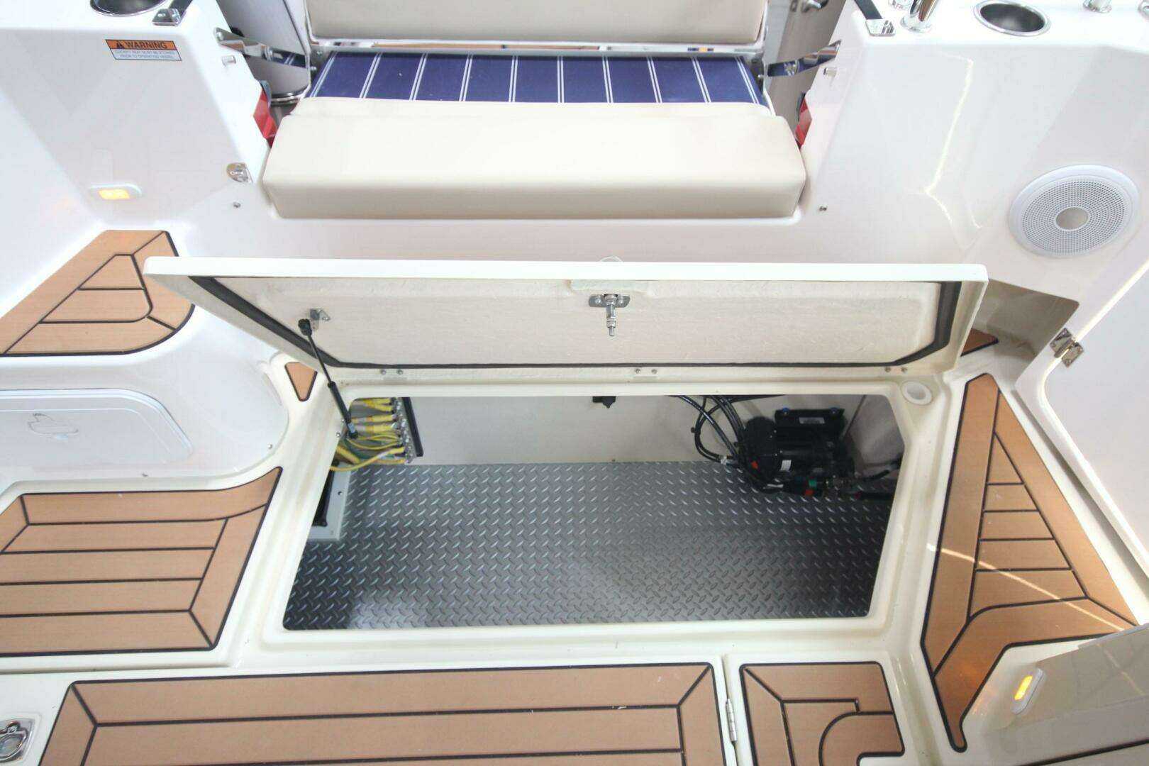 2026 Ranger Tugs R-31 Command Bridge Luxury Edition - Image 44