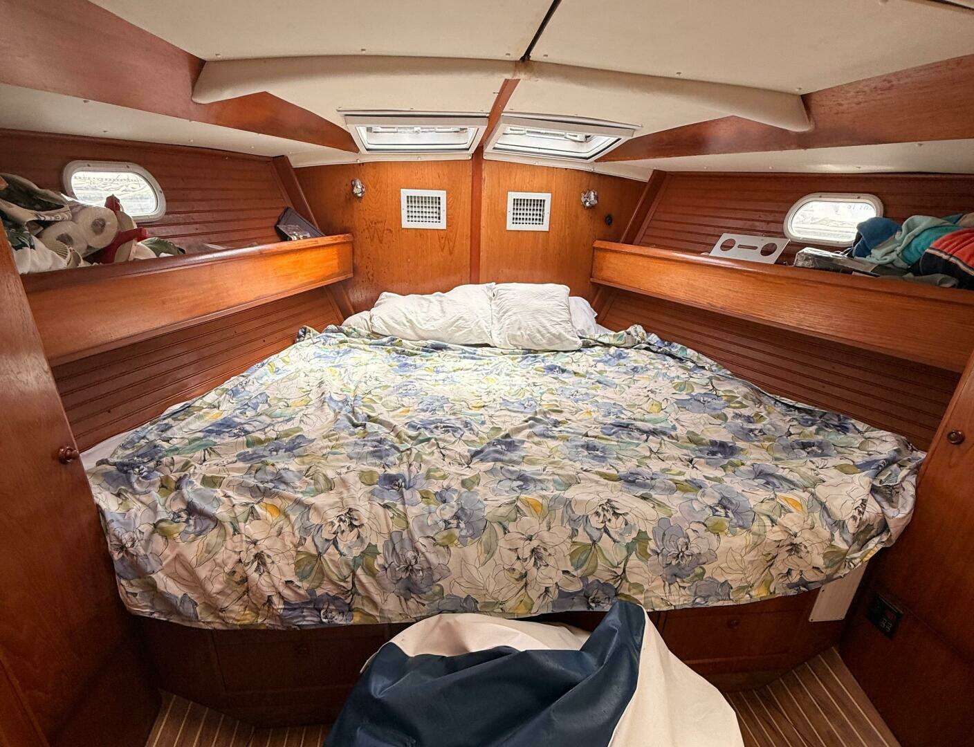 1996 Jeanneau Sun Odyssey 50 - Image 11