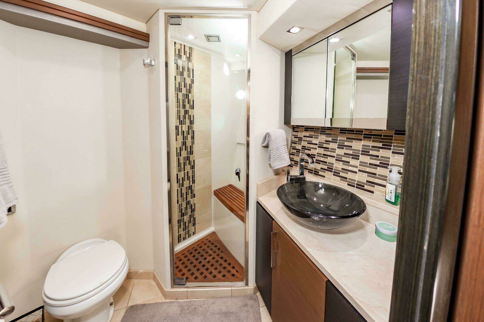 2013 Marquis 63 Sport Yacht - Image 58