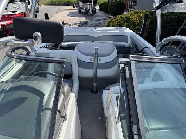 2006 Supra Launch 20 SSV - 13