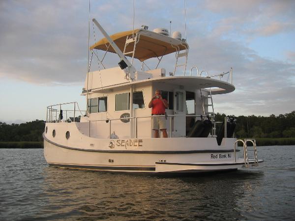 Great Harbour N40 boat on water, 2025 model, with person on deck.