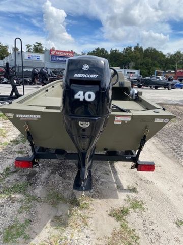 2026 Tracker Grizzly 1648 Utility - 2