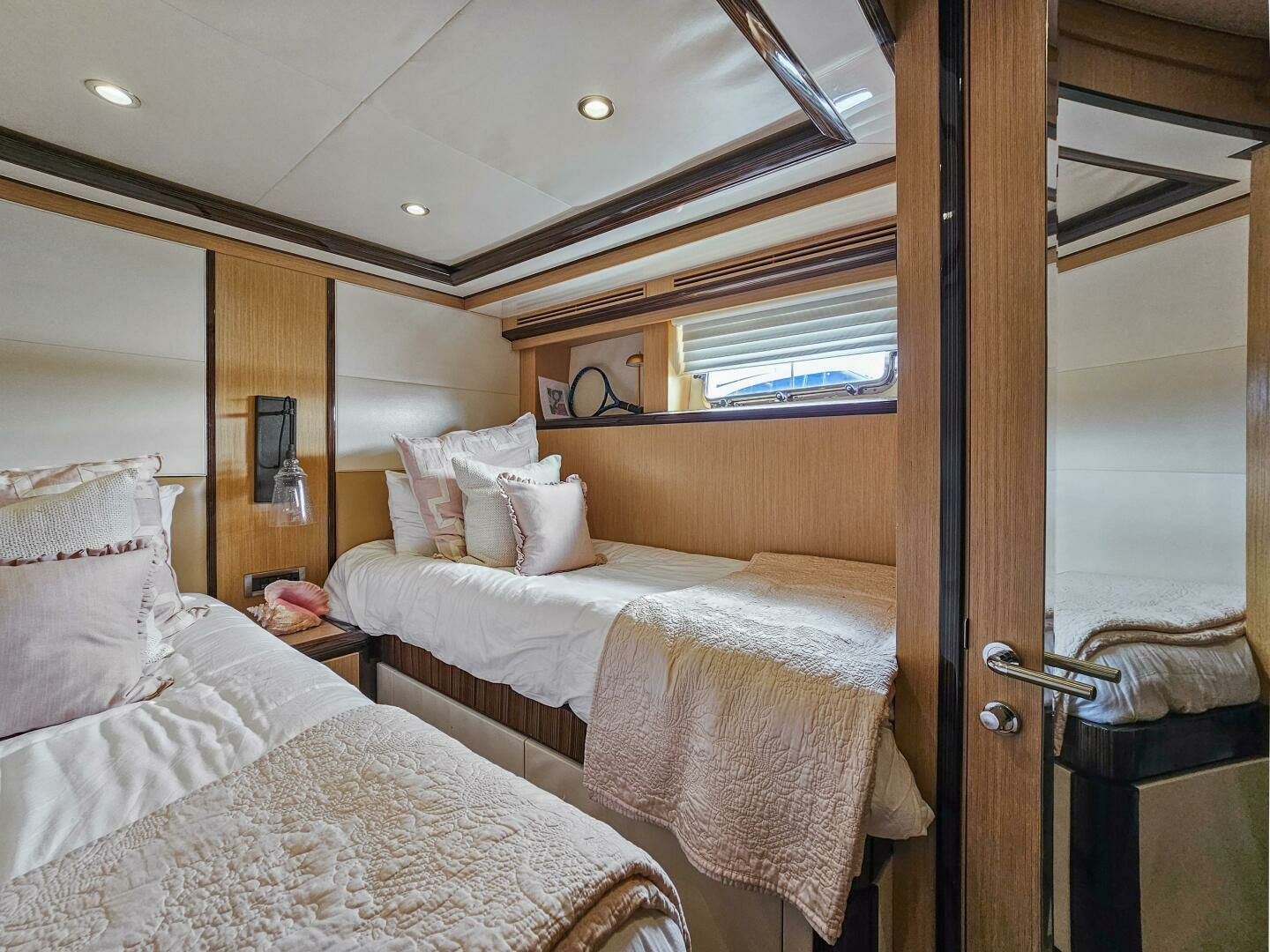2010 Ocean Alexander 83 - Image 74