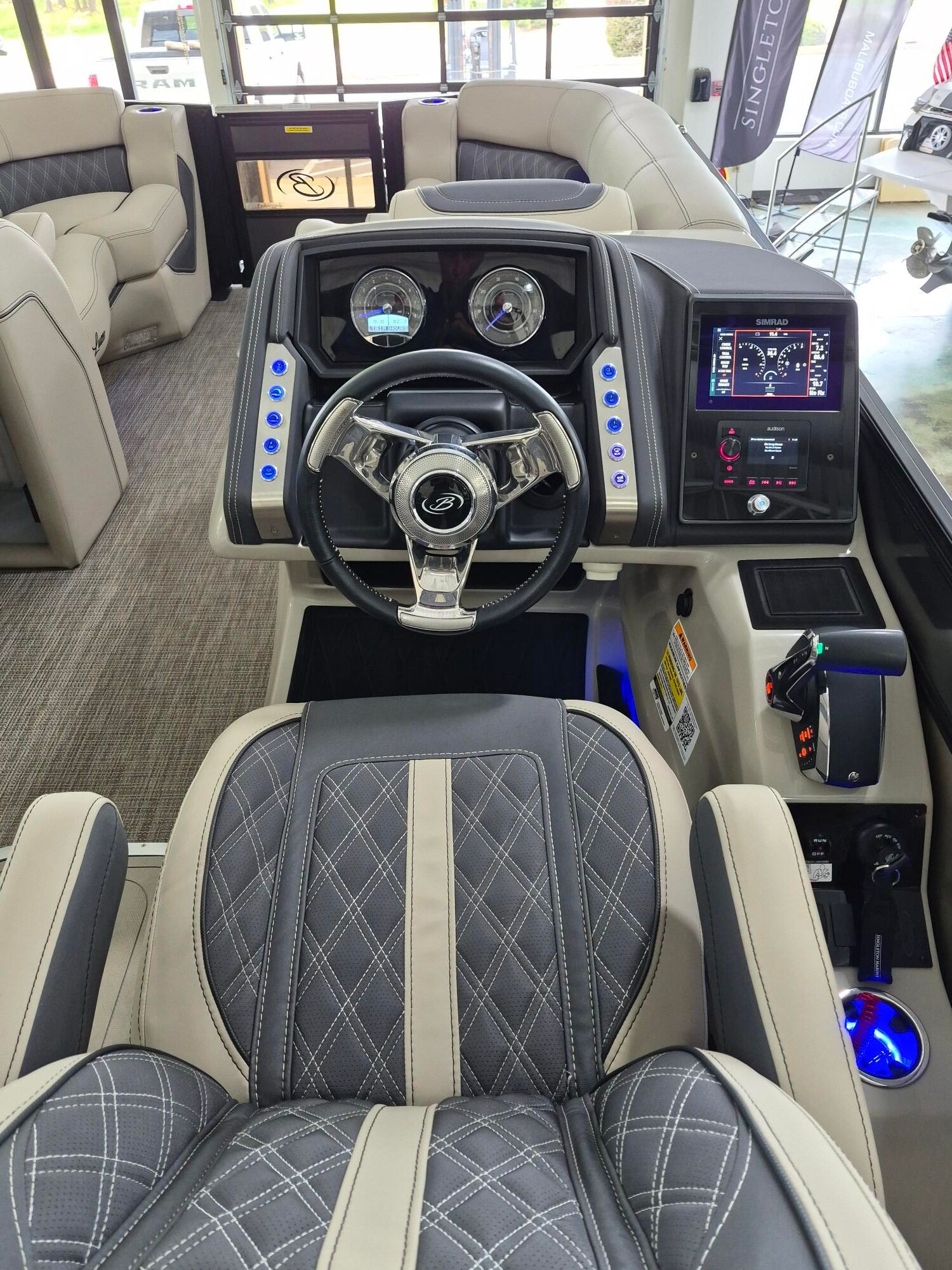 2023 BARLETTA L25M - Image 12