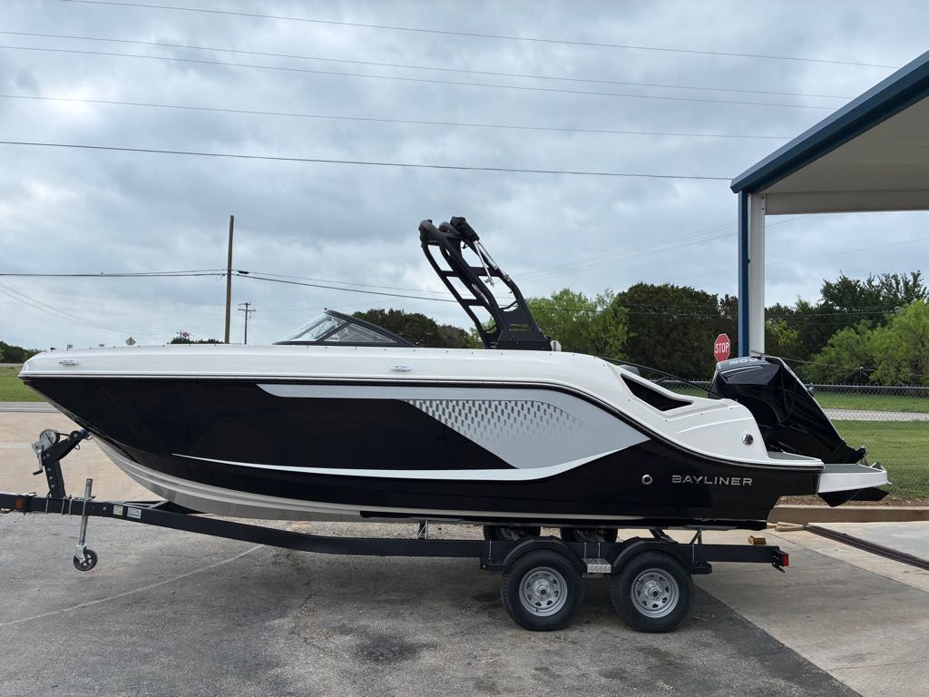 2026 Bayliner D22 - 14