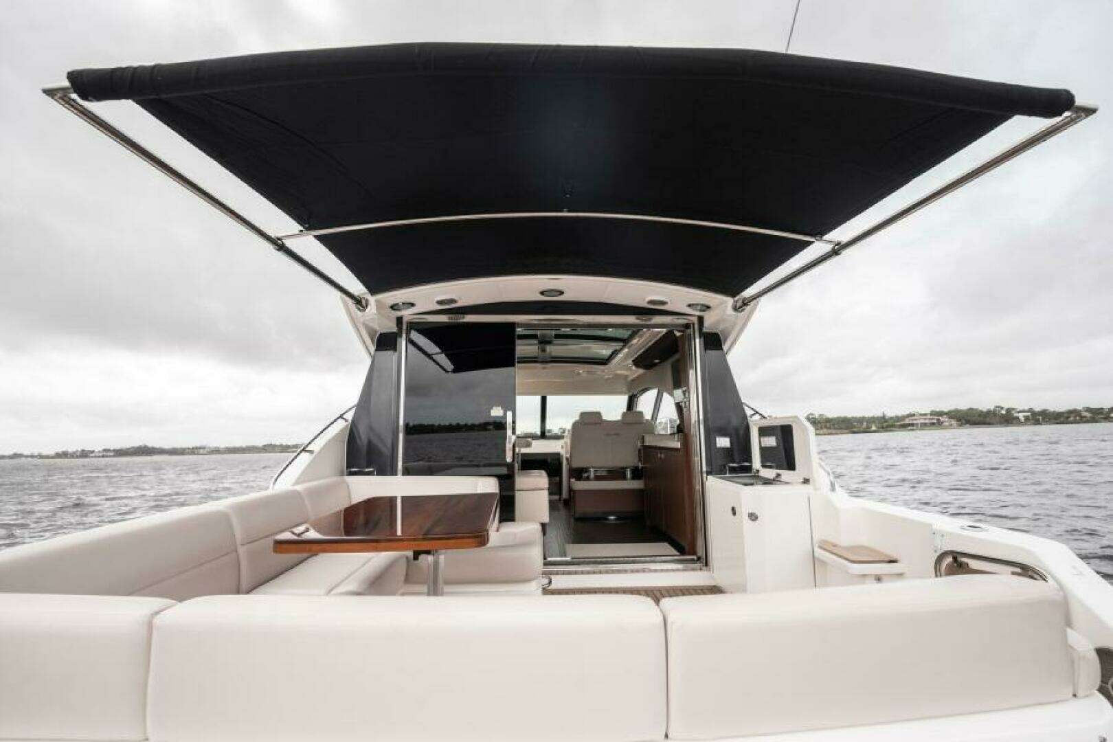 2015 Sea Ray 510 Sundancer - Image 52