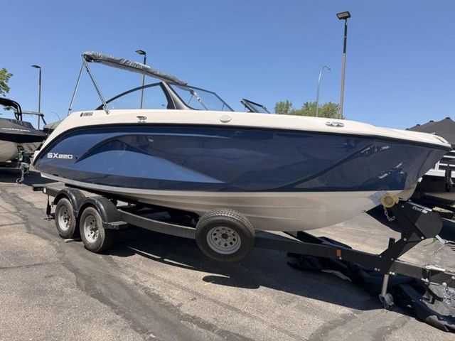 2026 Yamaha Boats SX220