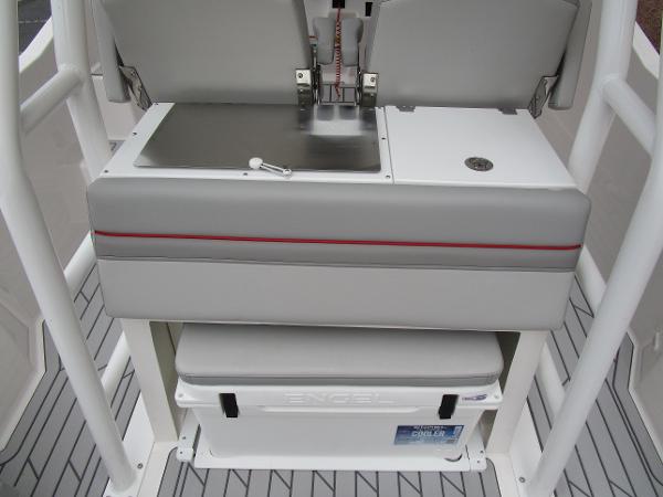 Solara S-250 CW 2025 boat interior with storage and seating area.
