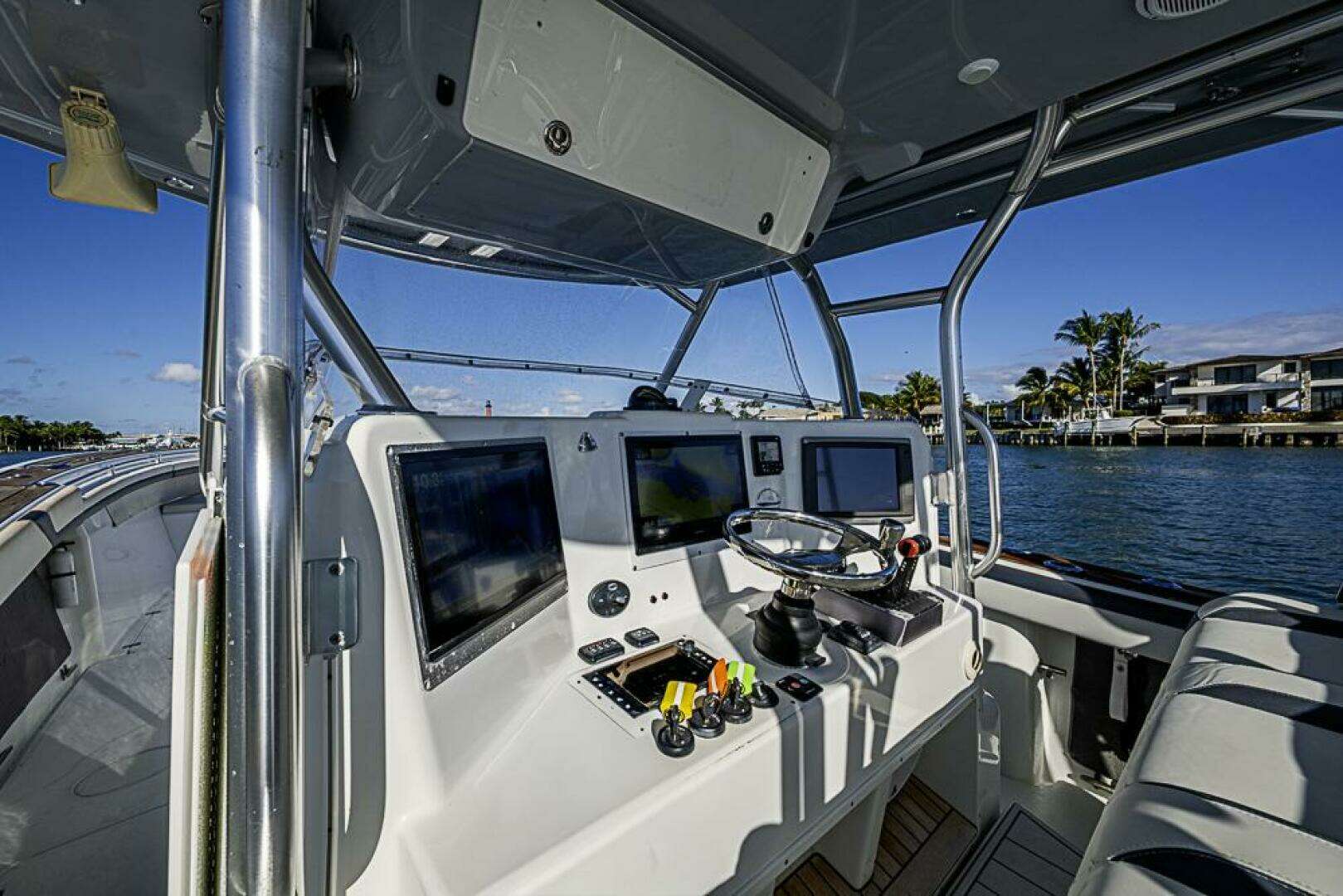 2010 Yellowfin 42 Offshore - Image 14