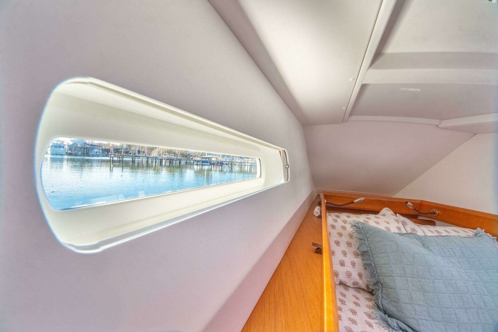 2016 Jeanneau 439 - Image 27