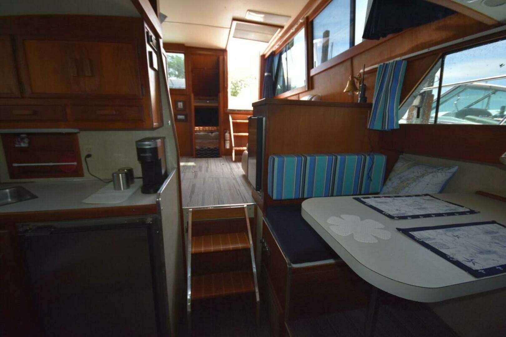 1985 Marinette 39 Double Cabin - Image 50