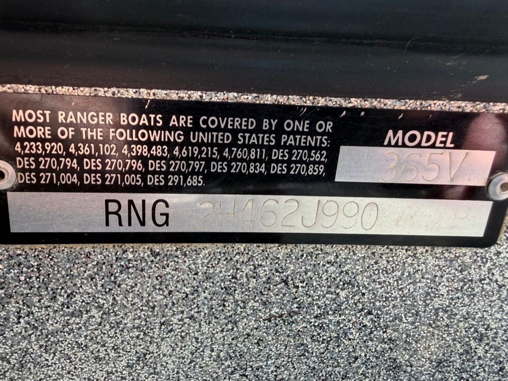 1990 Ranger 365V - 13