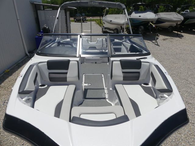 2020 Yamaha Boats SX195 - 15