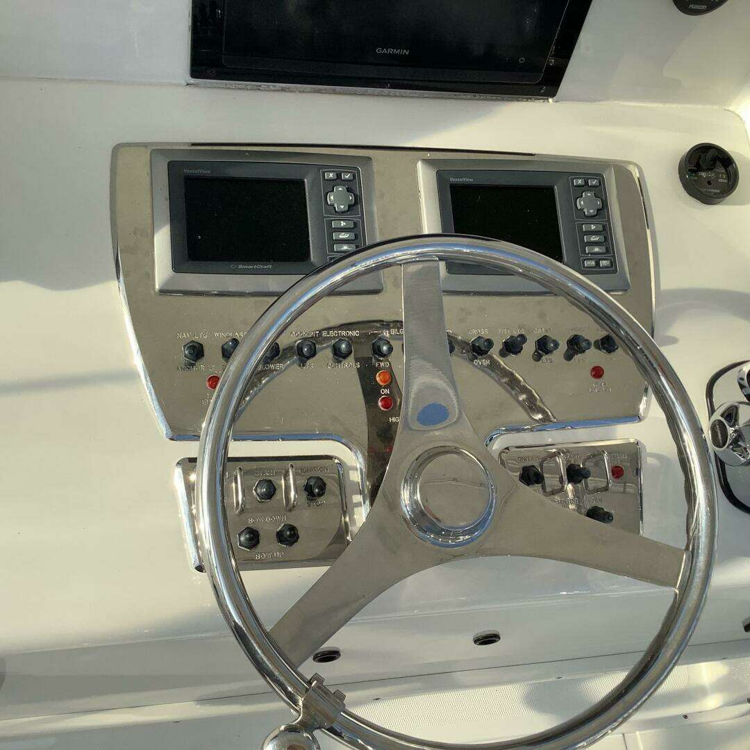 2006 Cabo 35 Flybridge Sportfish - Image 11