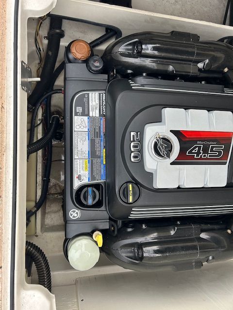 2018 Bayliner VR5 Bowrider I/O - 7
