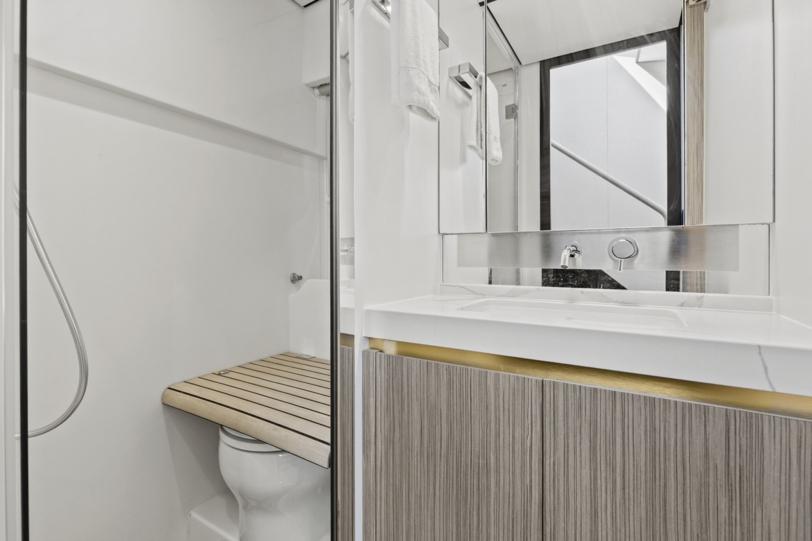 2019 Azimut 60 FLY - Image 61