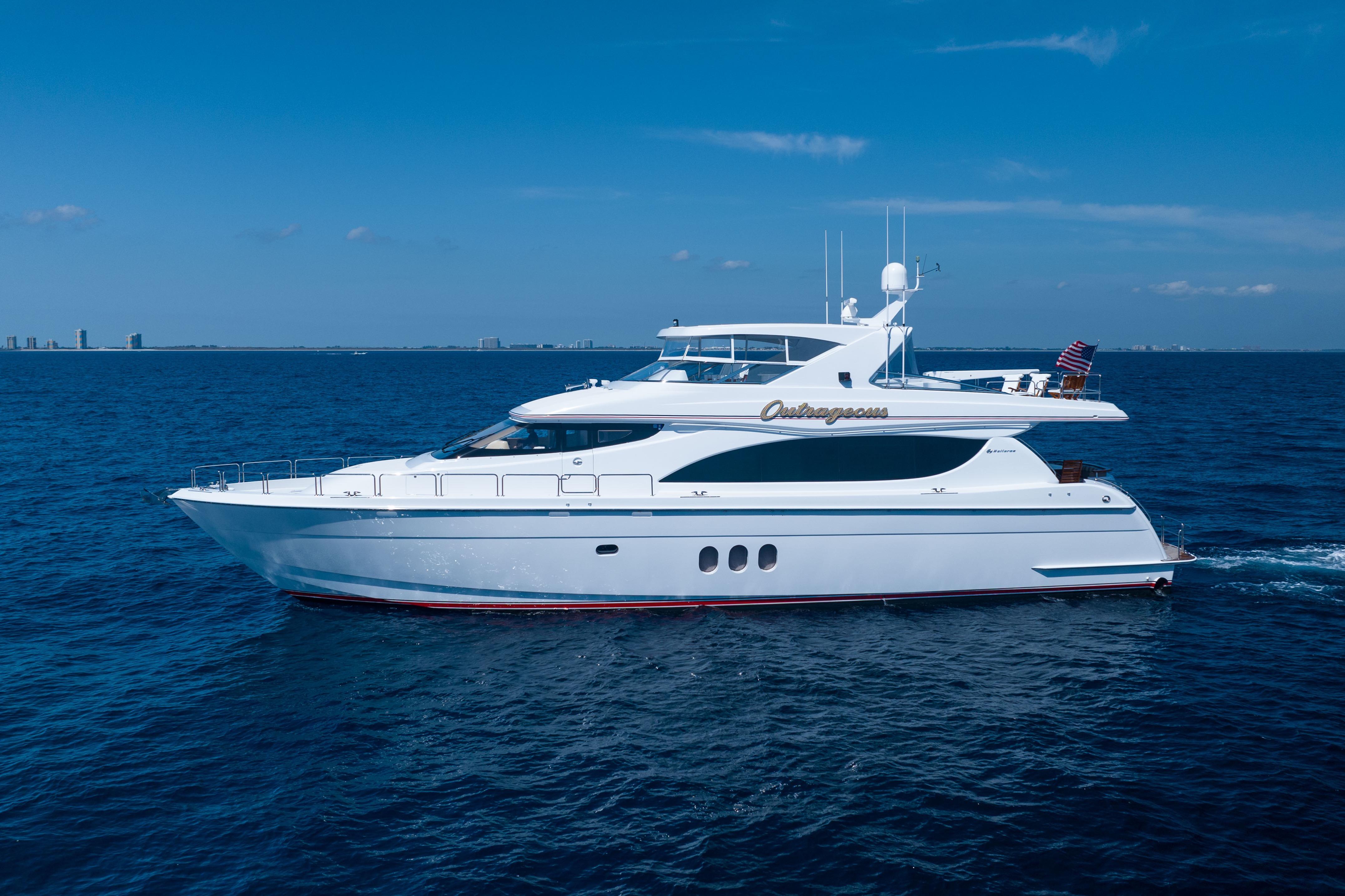 2005 Hatteras 80 Motor Yacht